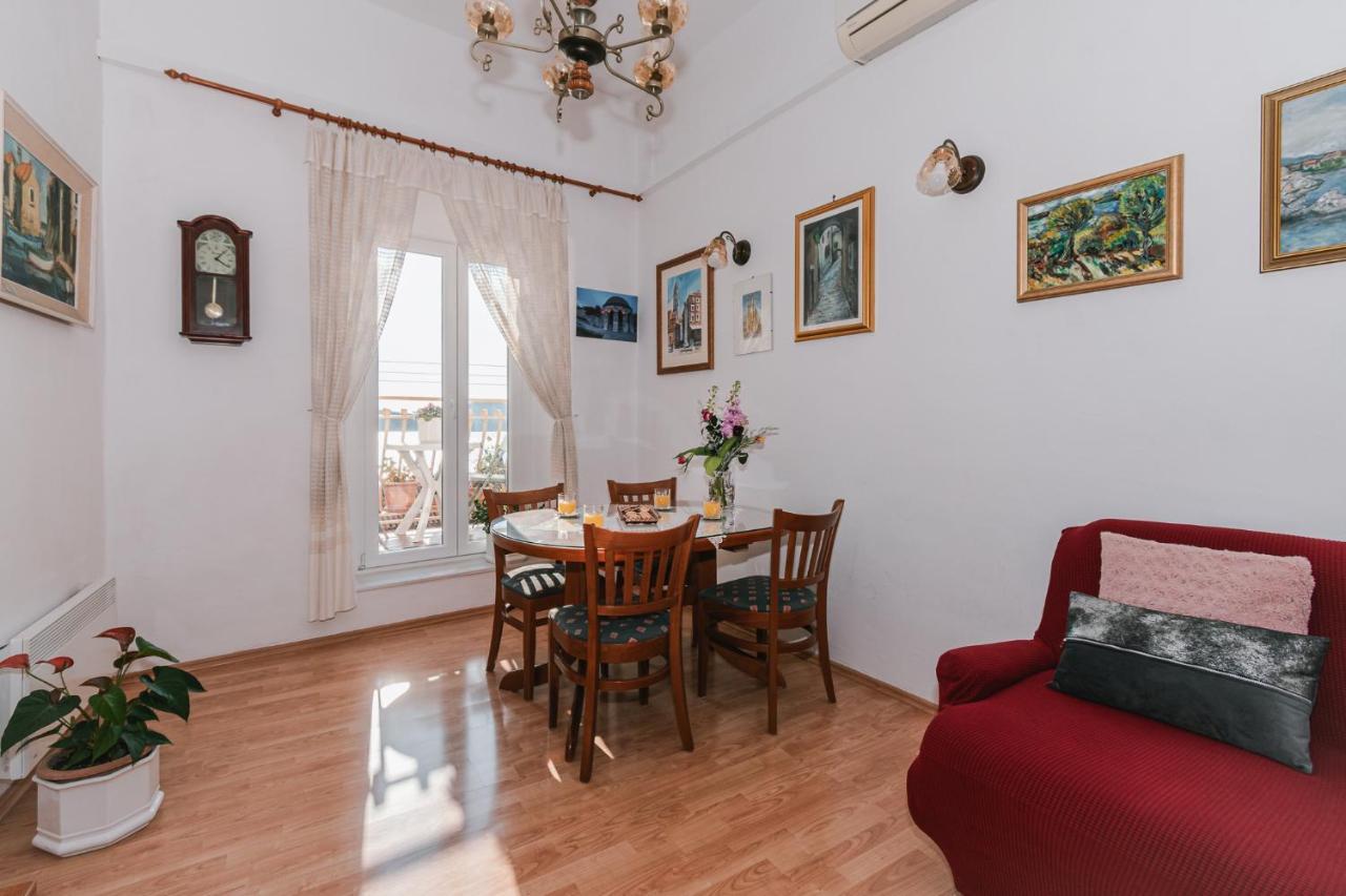 Arya Apartmán *